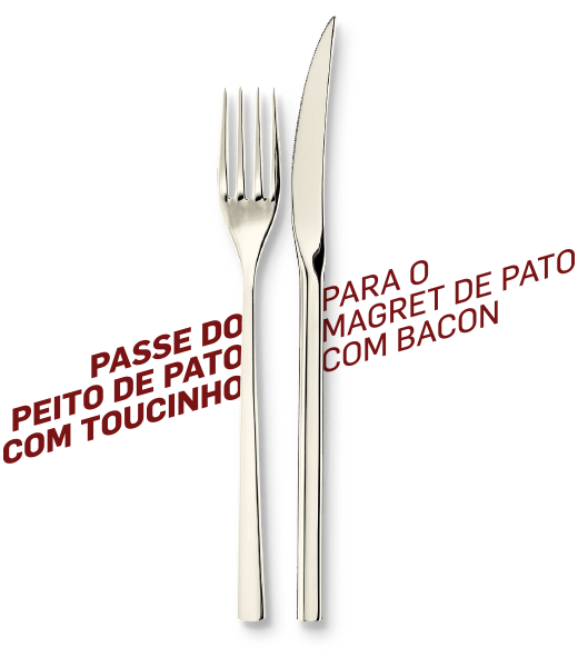 Passe do peito de pato com toucinho para o magret de pato com bacon